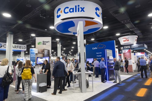 Calix Booth