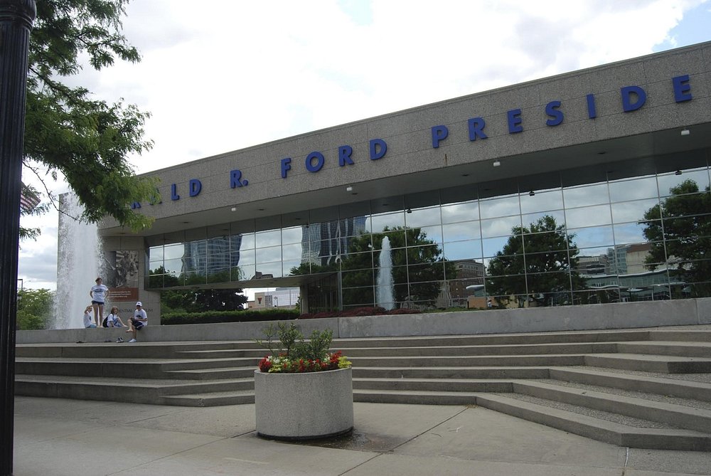 Gerald Ford Presidential Museaum entrance
